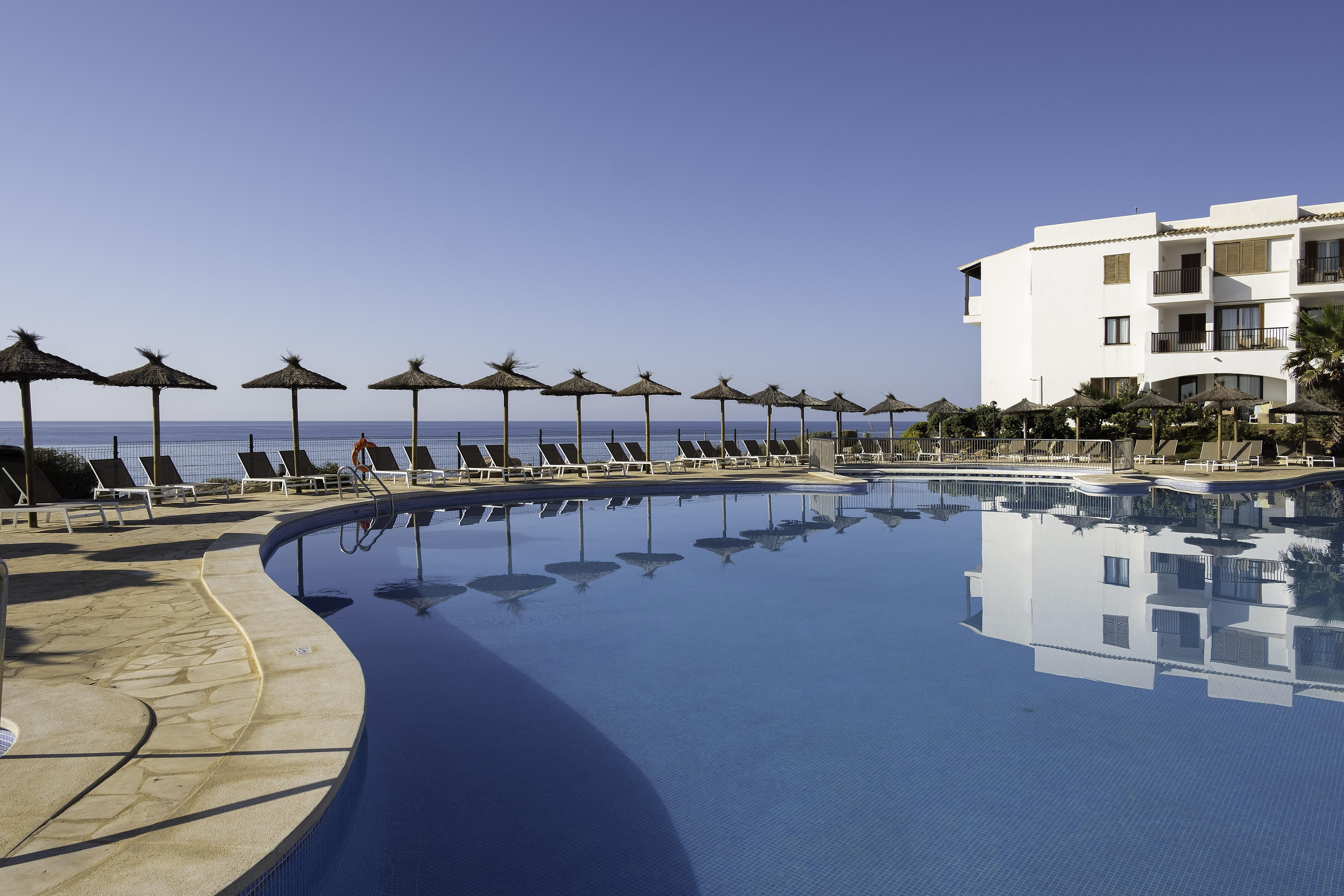 Alua Suites Las Rocas Cala D´Or Eksteriør bilde