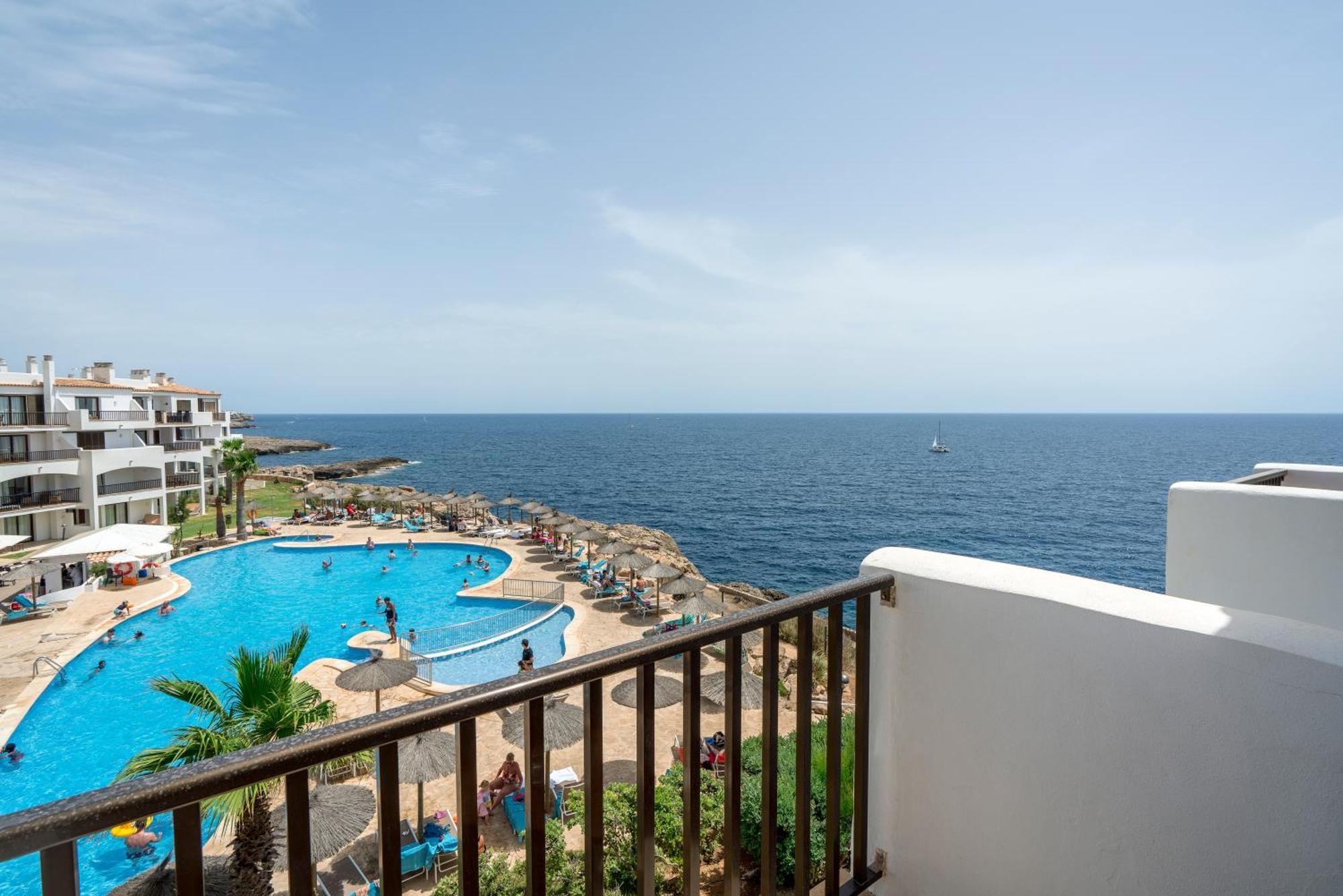 Alua Suites Las Rocas Cala D´Or Eksteriør bilde